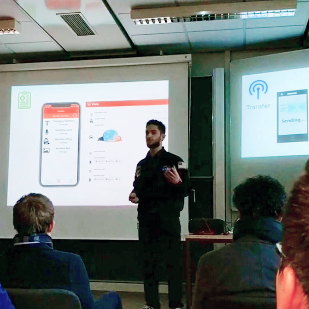 Ali Ebrahimi Pourasad mLab teaching iOS Development